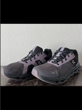 On Running Men's Athletic Shoes - Black & Lavender